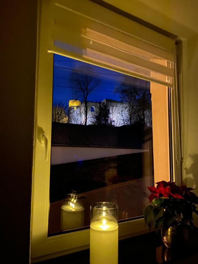Zum Burgfraulein - Studio Mit Blick Auf Die Burg Burg Reuland Bagian luar foto